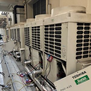 大型空調機のフロン回収