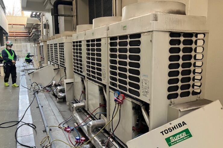 大型空調機のフロン回収