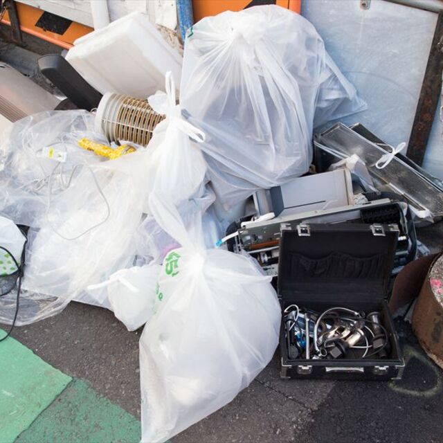 フロンやアスベストも回収処理いたします