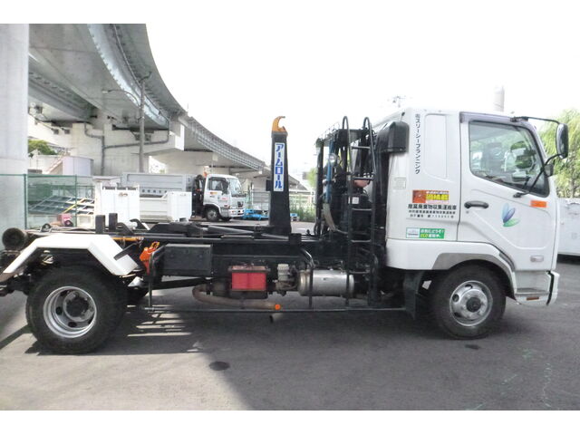 4tアームロール車