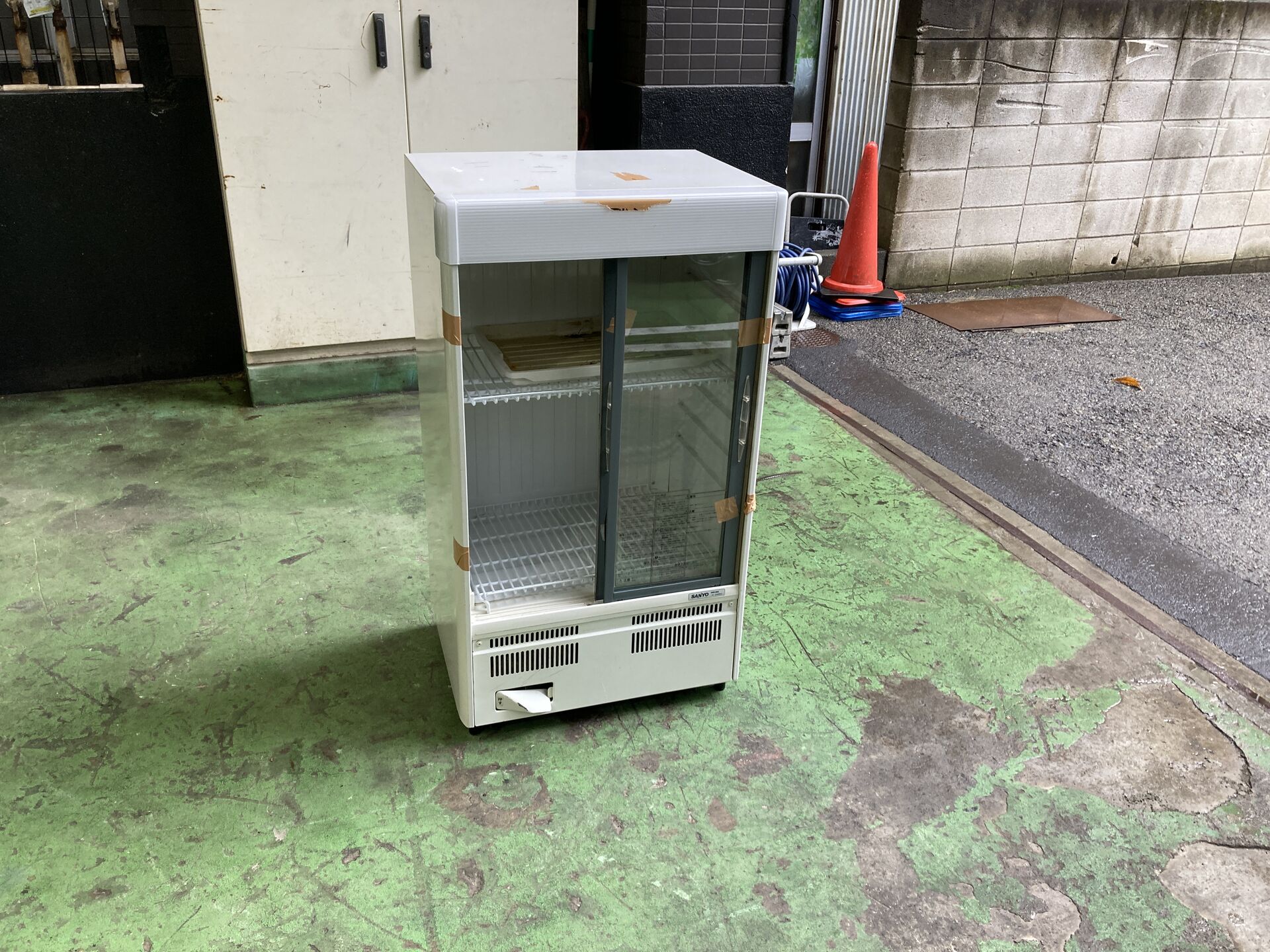 業務用内蔵冷ケースの写真